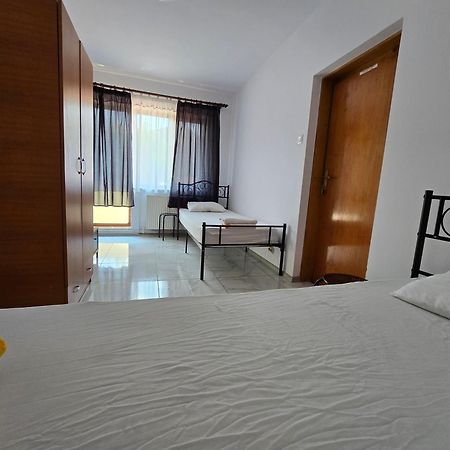 Z Villa Bukareszt Zewnętrze zdjęcie